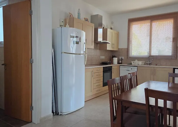 Chrystallia Protaras * Paralimni