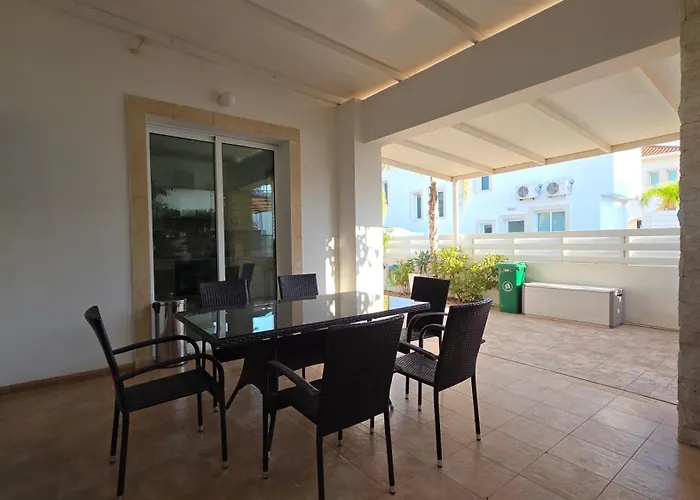 Chrystallia Protaras * Paralimni